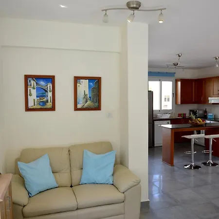 Mickey1 Villa, 3 Bed, Free Car, In Pernera, Private Pool, Πρωταράς