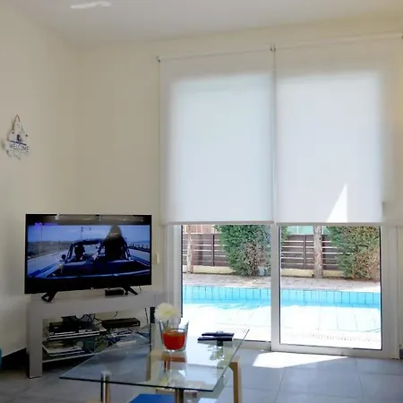 Mickey1 Villa, 3 Bed, Free Car, In Pernera, Private Pool, * Πρωταράς