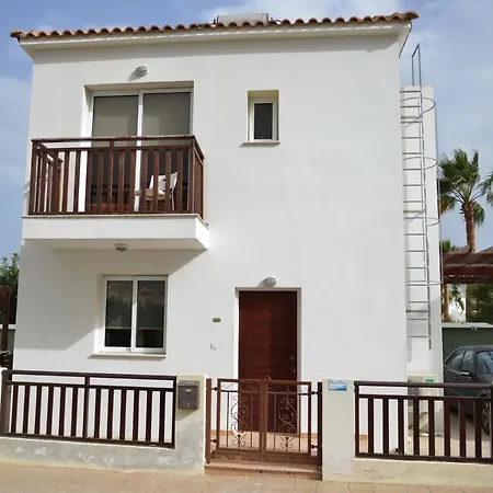 Mickey1 Villa, 3 Bed, Free Car, In Pernera, Private Pool, Villa